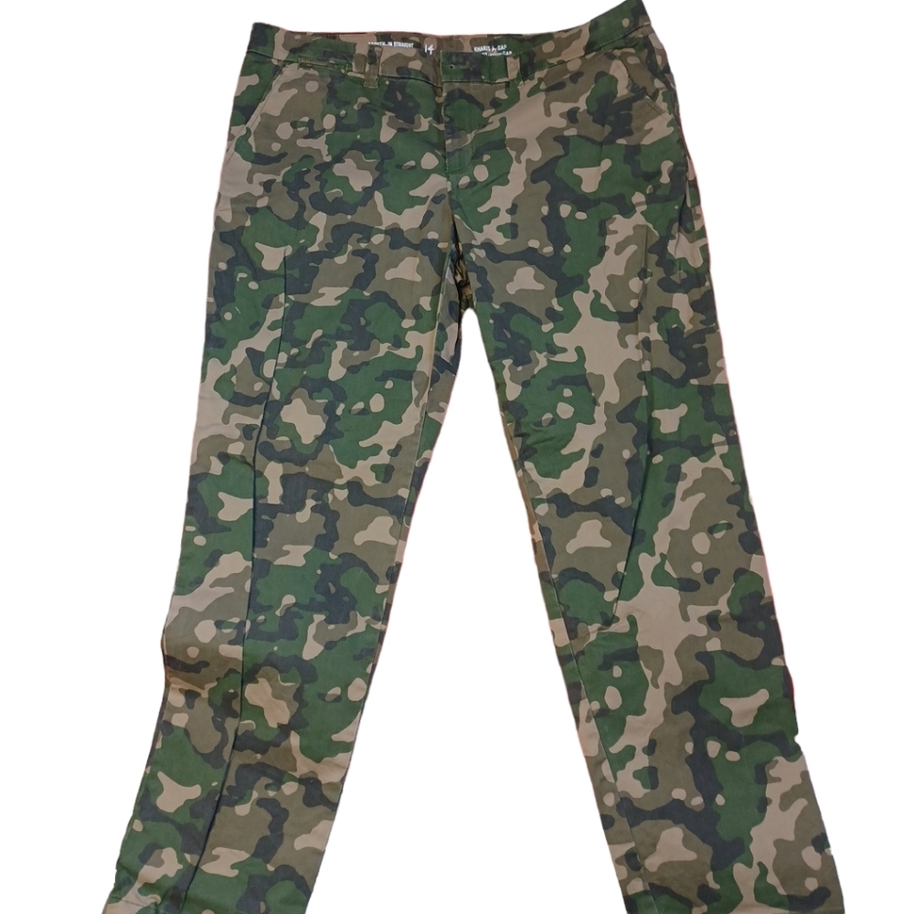 Khakis by Gap‎ 14